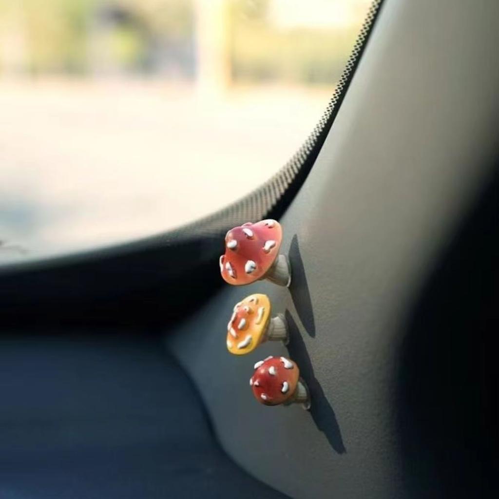 3-piece set of skewed mushroom ornaments, car center console accessories, and interior decoration ornaments