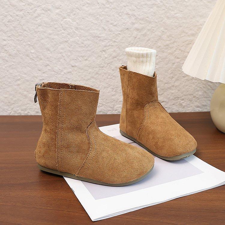 

Детские короткие ботинки 2025 осень и зима девчачьи в зарубежном стиле маленькие ботинки мягкие вощеные детские ботинки мартин одинарные ботинки кожаные ботинки ботинки для девочек 34 yards inner length 21.cm хаки