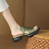 Niche open-toed cool slippers for women to wear summer comfortable and lightweight muffin-bottom beach shoes