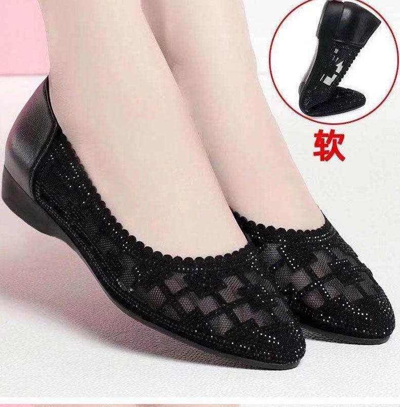 Real soft leather bag head sandals women's spring summer flat bottom hollow single shoes mesh low heel mother shoes large size middle-aged women