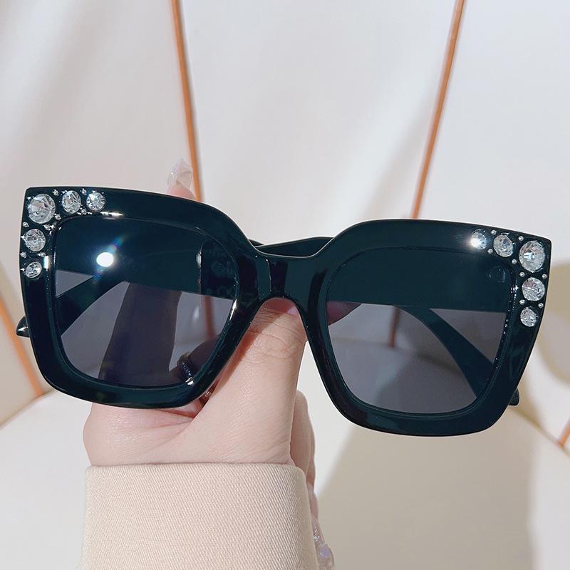 Luxury Designer Diamond Square Sunglasses Women Crystal Rhinestone Vintage Punk Fashion Shades Trendy