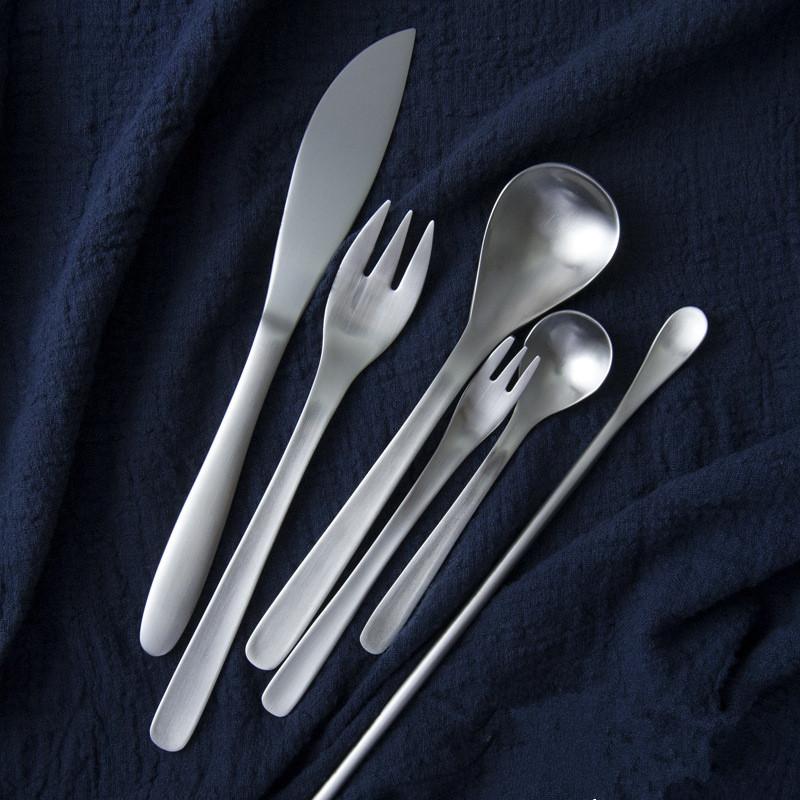 Broušené příbory z nerezové oceli 304 v japonském stylu pro domácnost, matné západní stolní nádobí