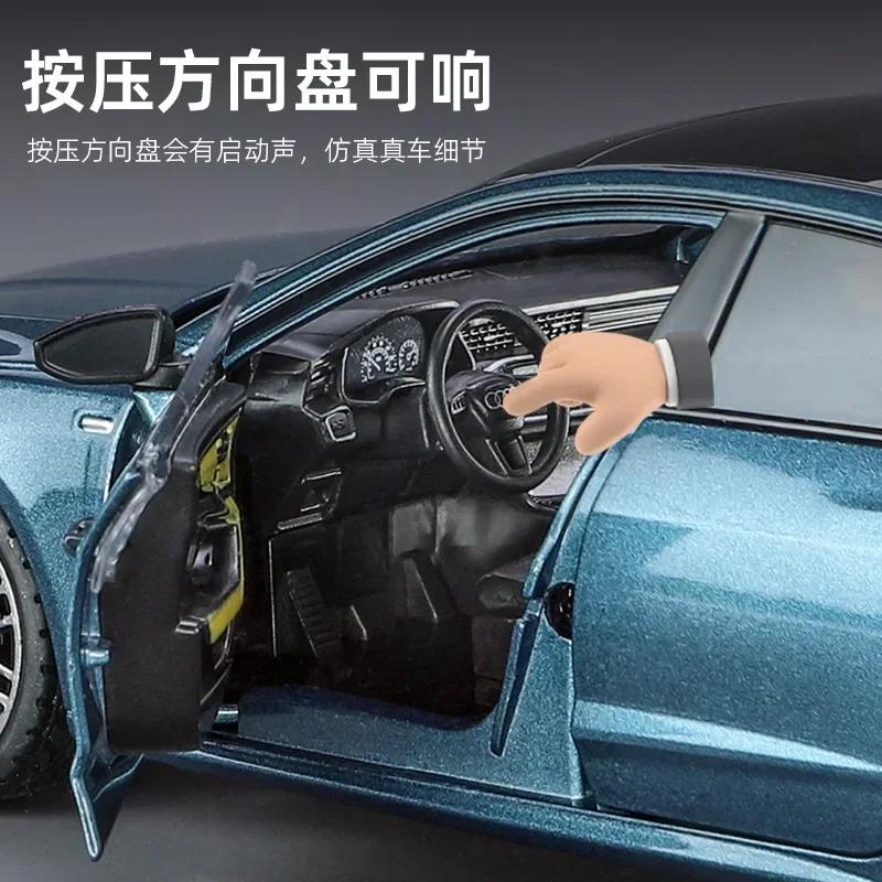 1:24 A7 Toy Car Model Diecast Alloy Vehicle Miniature Pull Back Sound & Light Doors Openable Collection Gift for Boy Kid