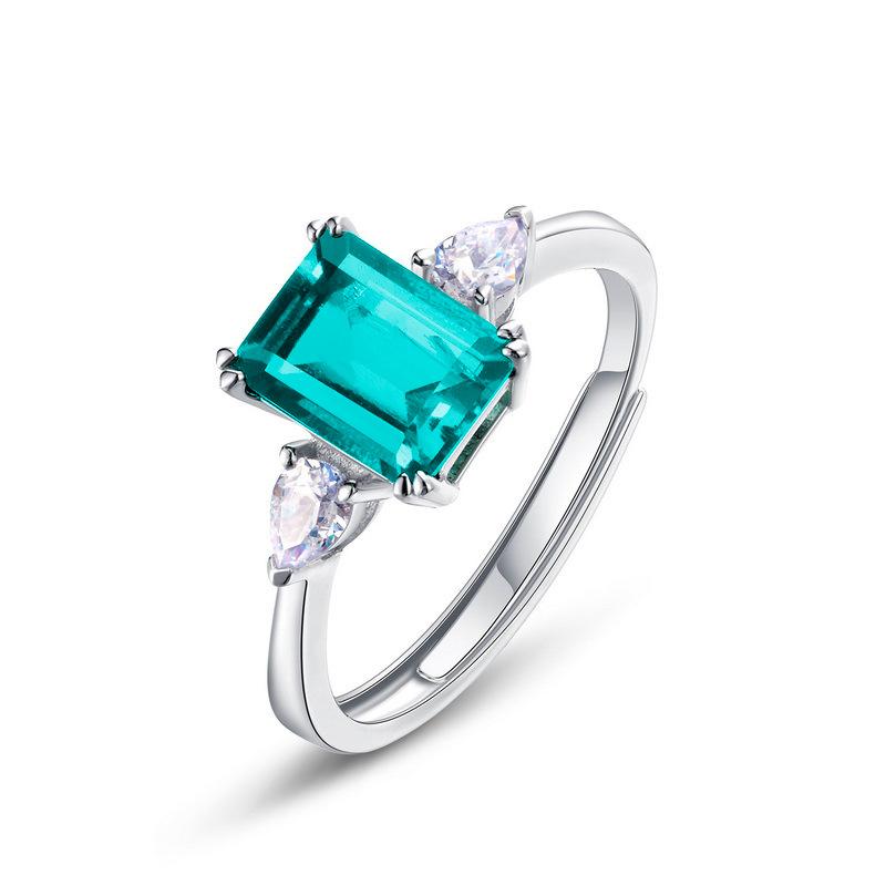 S925 Sterling Silver Emerald Ring for Women - Three-Stone Design, Luxurious and Versatile for Commuting Wear.