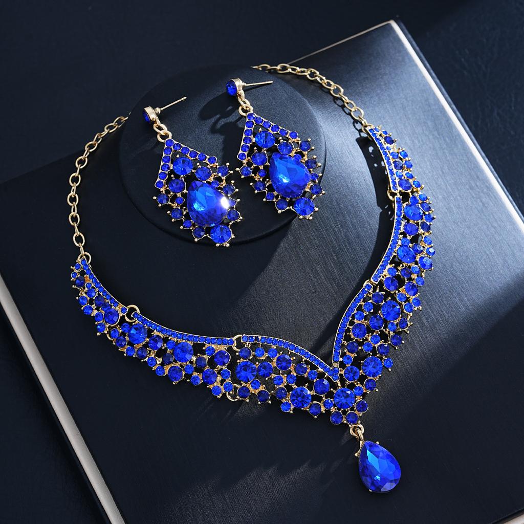 European and American Fashion Light Luxury Necklace Earrings Two-piece Set Bridal Wedding Accessories Dress Set Female 2026