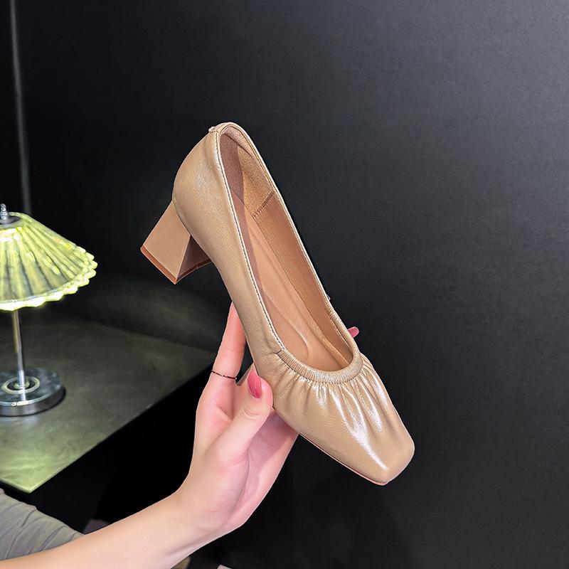 Ballet Style Pleated Soft Leather Thick Heel High Heels Are Not Tired Feet 2025 New Square Head Grandma Shoes Medium Heel Shallow Mouth Single Shoes