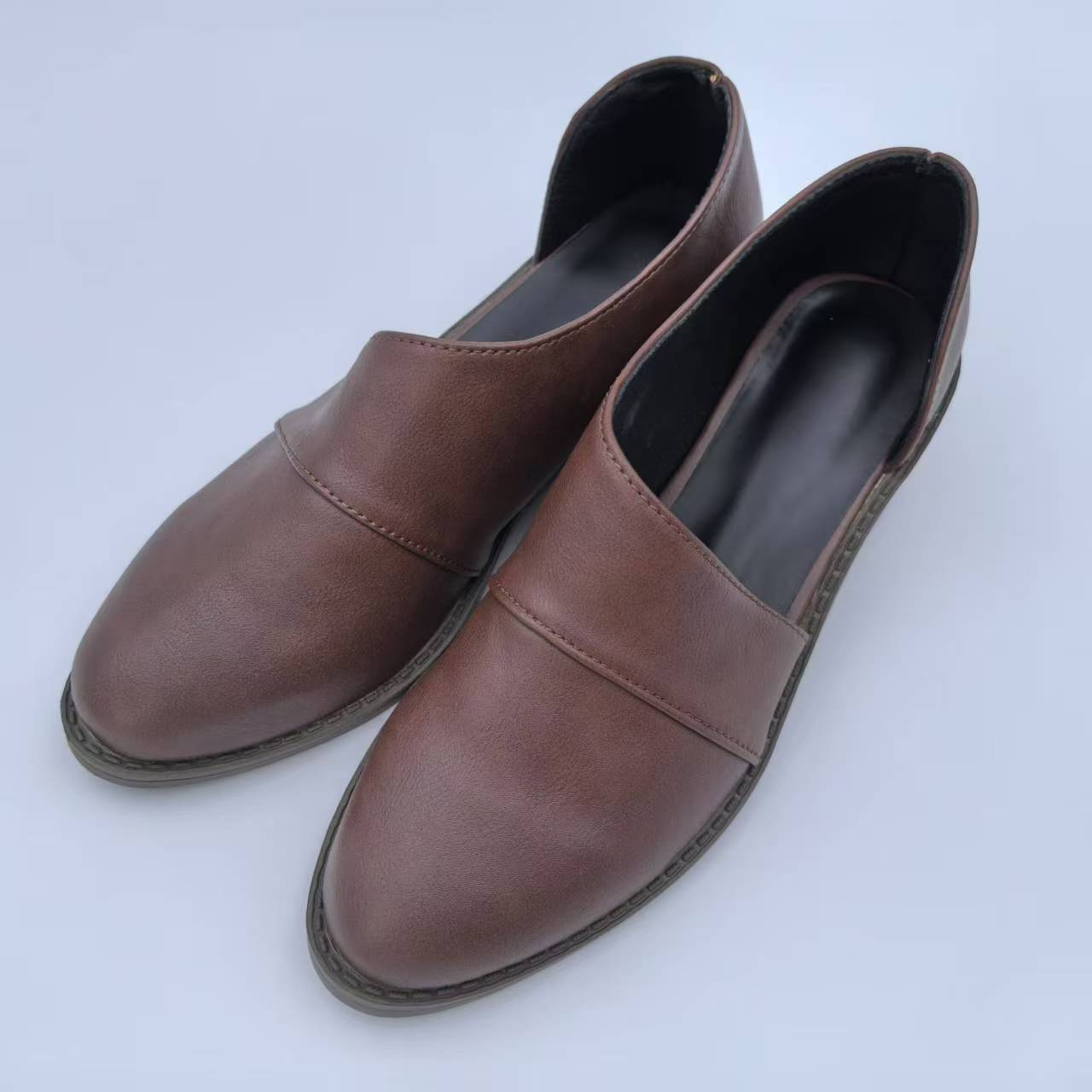 

Весна и лето, новые туфли с заостренным носком и глубоким вырезом на низком каблуке, женские одинарные туфли многоцветные 43 бордовый