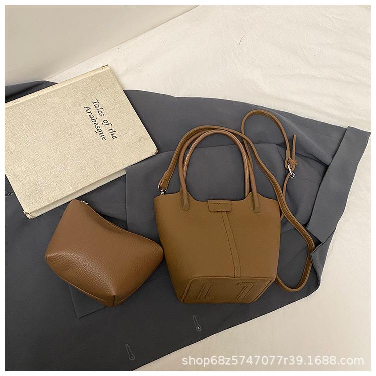 This Year's Popular Bucket Bag Women's Large-capacity 2025 New Foreign Casual Crossbody Handheld Mother and Child Bag