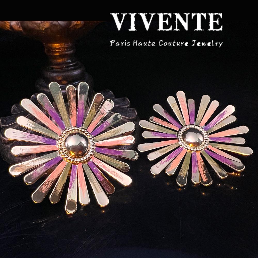 

Преувеличенные серьги-пусеты в виде цветка фейерверка из эмали, медь с золотым покрытием S925