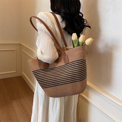 Straw Bag Women's Handbag Seaside Tote Bag Large Capacity Woven Shoulder Bag Rattan Straw Bag Bucket Bag