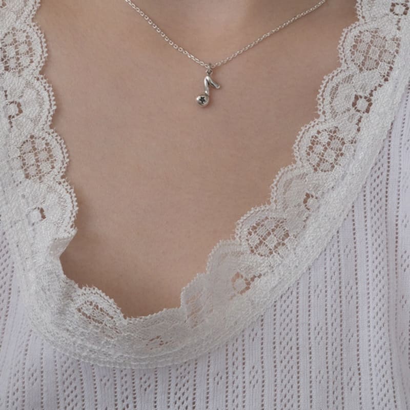 reinheart Whisper Note necklace