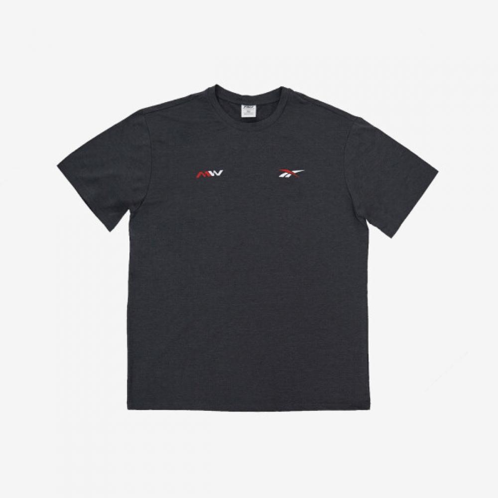 

Reebok Air MoTion ShorT Sleeve T shirT Charcoal reTs5fh72bk charcoal/M