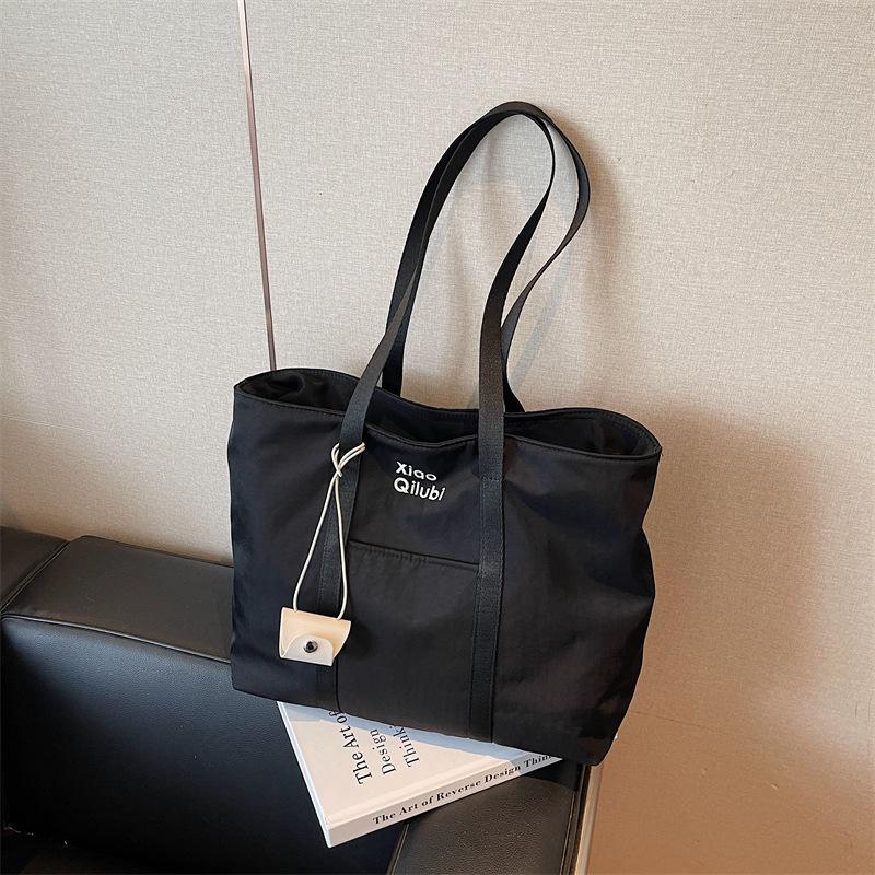 Casual Simple Large-capacity Canvas Bag Women's New Fashionable Versatile Shoulder Tote Bag Class Bag