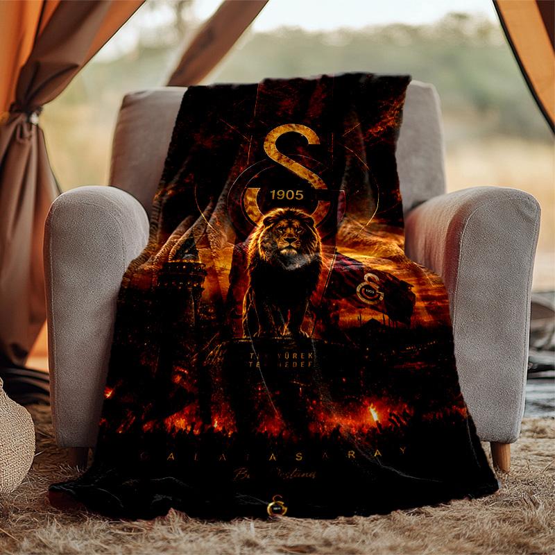 Galatasaray Flannel Blanket Soft Warm All-Season Throw, Design for Camping, Car Travel, Hiking Sofa, Bed, Office Perfect Gift for Parties