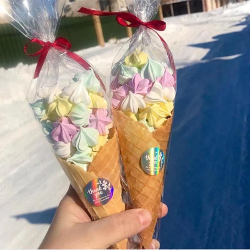 100 Stück OPP Transparente Dreieckstüte Klare Plastiktüte Kegelform Zellophantüten Transparente Süßigkeitentüte Süßigkeiten-Plastiktüte