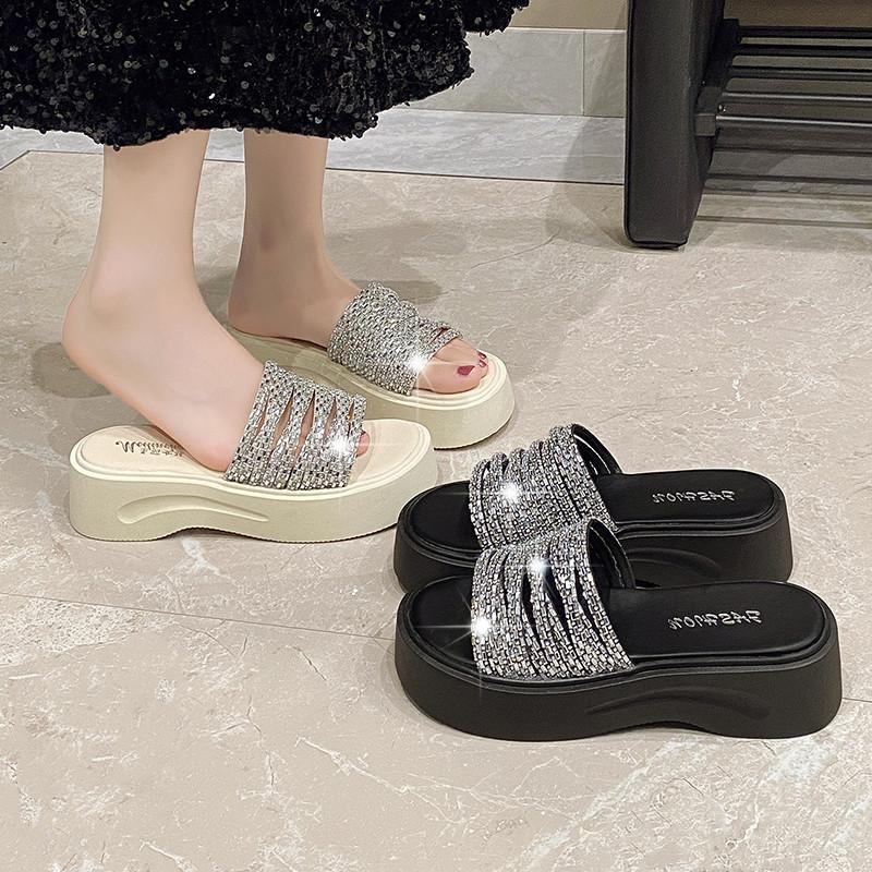 Fashion Shoes Glitter Slides House Slippers Platform Slipers Women Fashion Jelly 2025 Summer Luxury Soft Casual Crystal Leisure Slippers