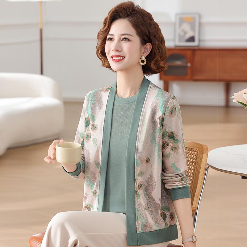 

Spring New Arrival: Printed Knitwear Two-Piece Set for Mothers - Jacket & Short-Sleeve Base Layer for Mid-Aged and Elderly Women 2XL (115-125 lbs) зелёный