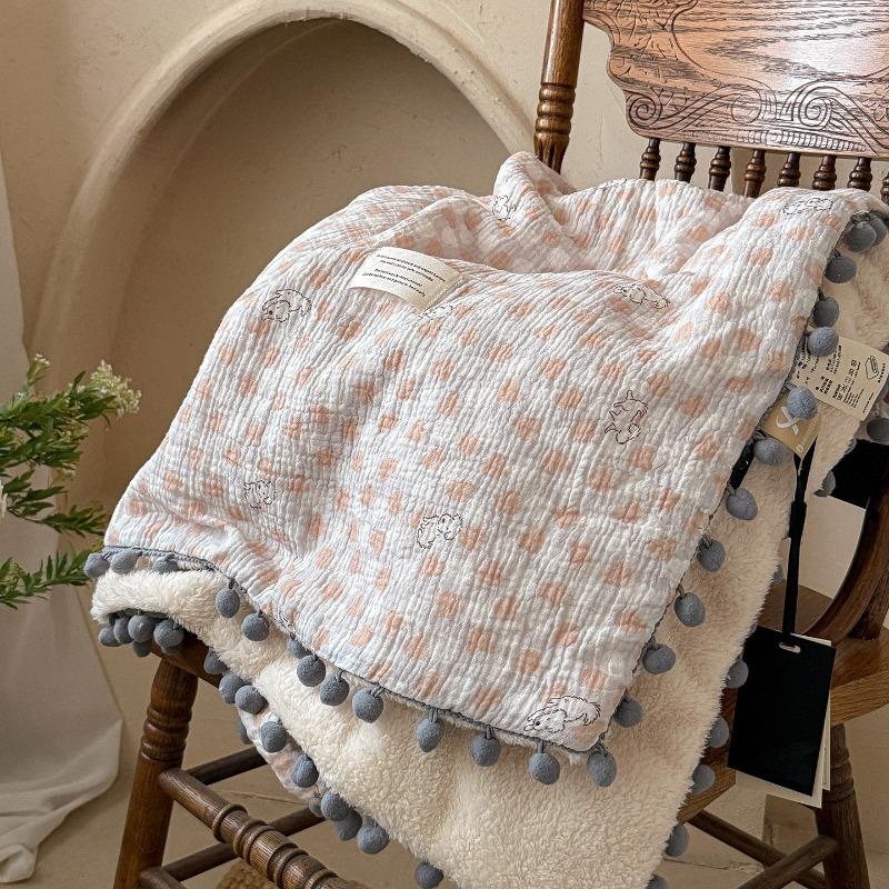 Cotton Crinkled Gauze Blanket Soft Breathable Pom Pom Throw Lightweight Portable for Office Nap Sofa Couch Outdoor Travel All Season Warm Blanket