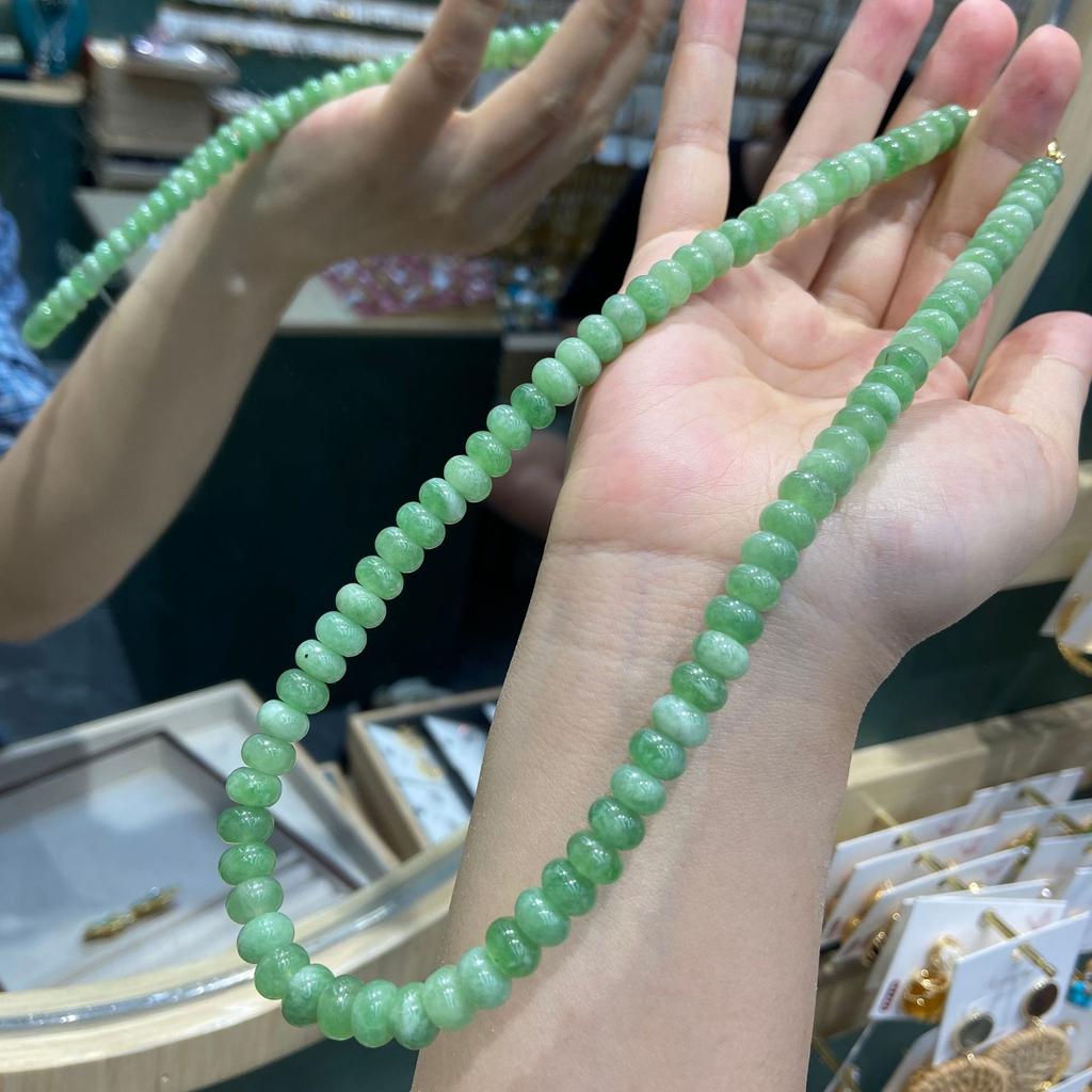 Retro Green Spring And Summer Holiday Necklace Set Love Bubble Gum Green Dongling Natural Stone Beaded Necklace Female