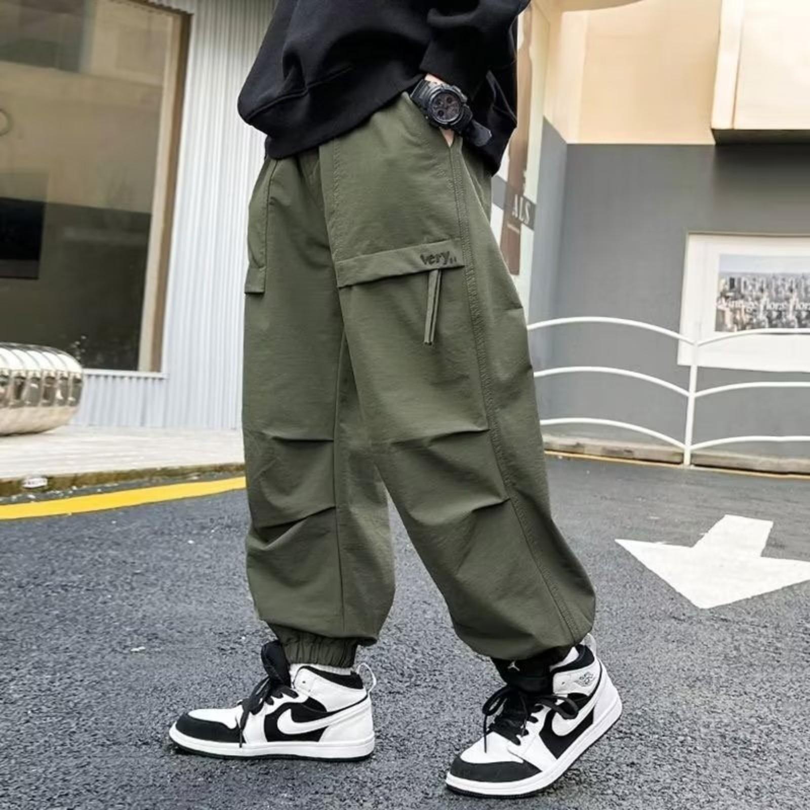 Мальчиковые брюки комбинезоны повседневные спортивные брюки 140 зелёный