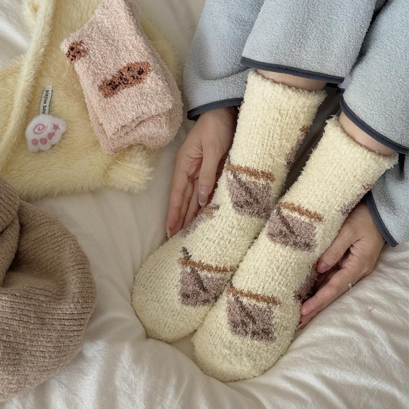 Autumn and Winter Coral Fleece Socks, Women's Thickened Warm Sleep Socks, Floor Socks, Home Postpartum Socks, Mid-calf Socks