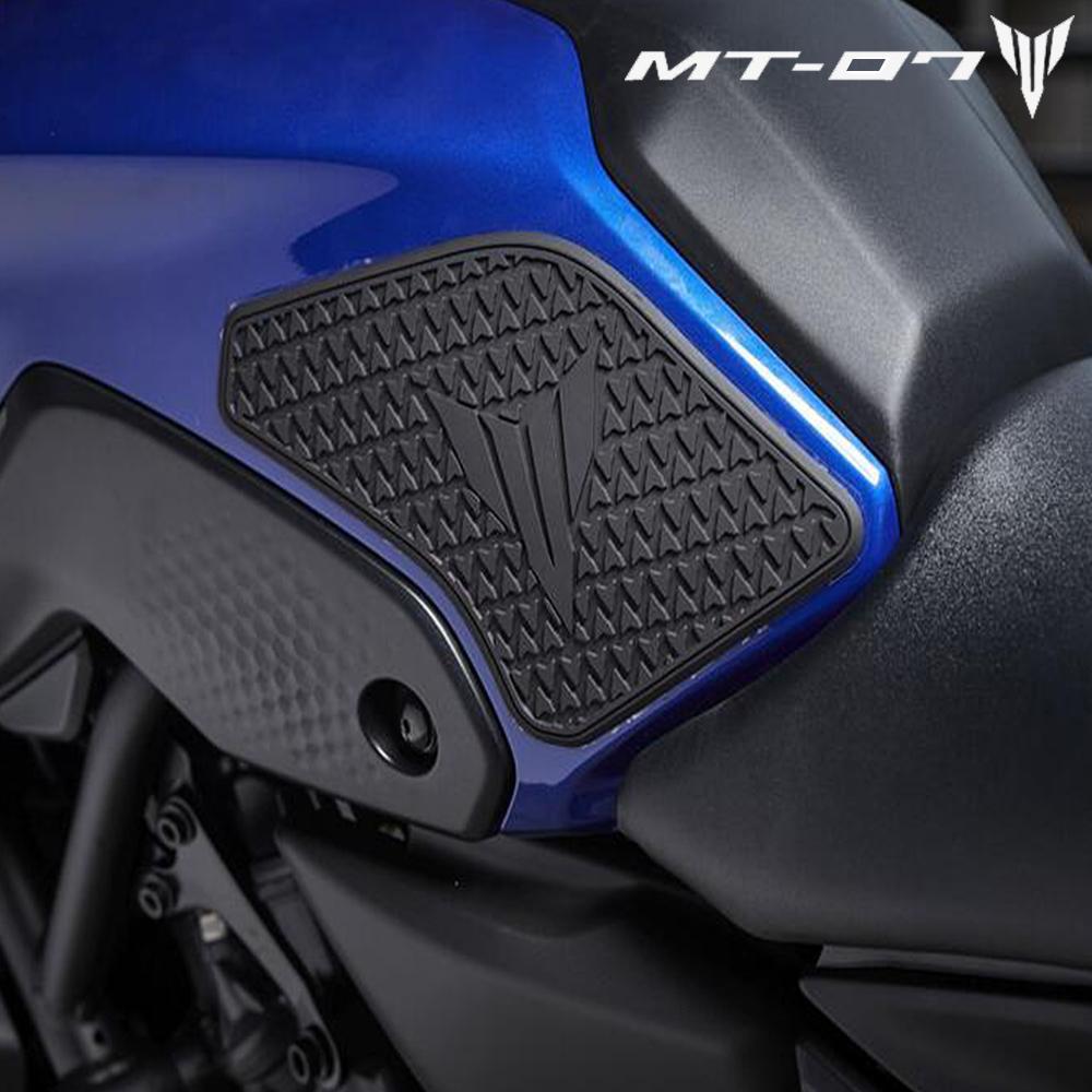 New For Yamaha MT07 MT 07 MT-07 2025 2025 2025 Side Fuel Tank pad Protector Stickers Decal Gas Knee Grip Traction Pad Tankpad