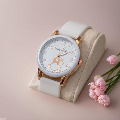 Neue Uhr Damen Schlicht Klassisch Mode Kleines Zifferblatt Damenuhren Silikonarmband Quarz Uhr Armbanduhren Geschenk
