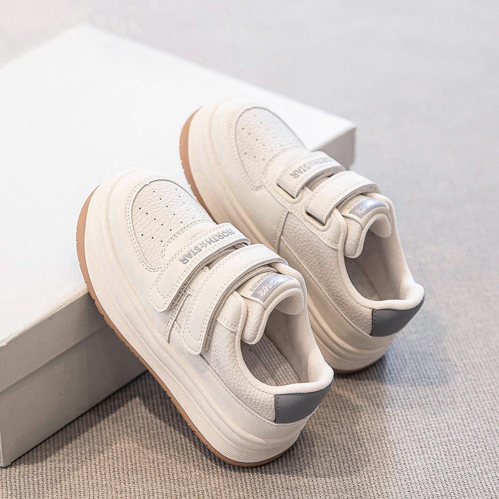 Children's board shoes 2025 spring new Korean version girls Velcro casual board shoes little white shoes boys sports shoes