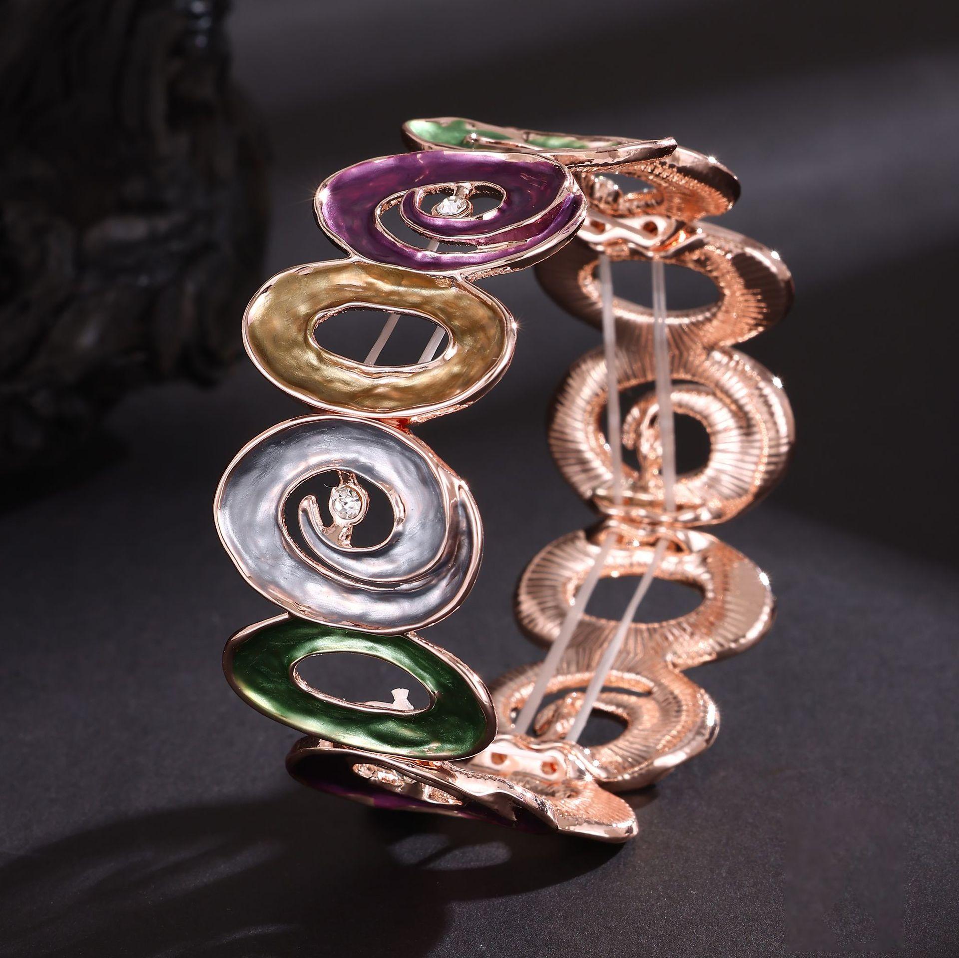 

Емалевий овальний порожнистий ромбоподібний еластичний браслет, модний та висококласний жіночий універсальний браслет