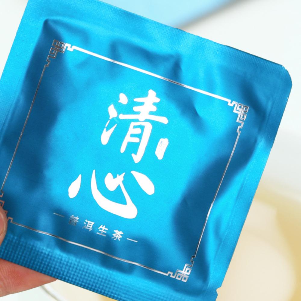 Yunnan Pu'er Raw Tea Cake Loose Leaf Tea Iron Tin 104g (8g * 13 Pieces)