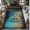 Tappeto in Velluto di Cristallo con Stampa di Calcio del Newcastle United, Comodo Assorbente d'Acqua Antiscivolo Tappeto per Pavimento Interno