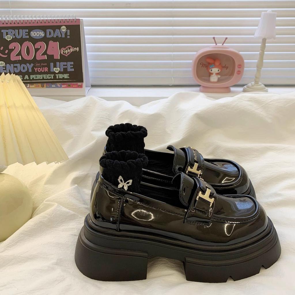 Frühling 2025 neue Plattform Muffin Loafer Damen- und Damenschuhe Ein-Pedal Schwarz Einzelne Schuhe Britischer Stil Kleine Lederschuhe