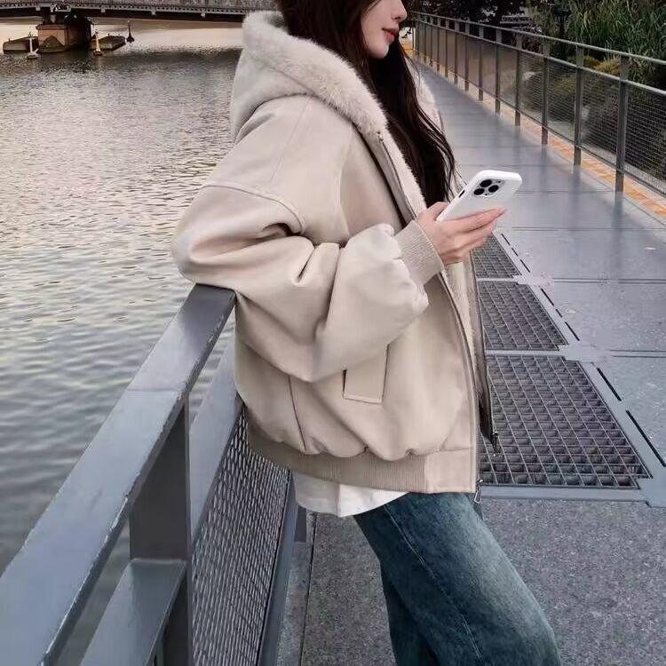 Unisex American Style Shearling Lined Snow Leopard Winter Jacket with Hood