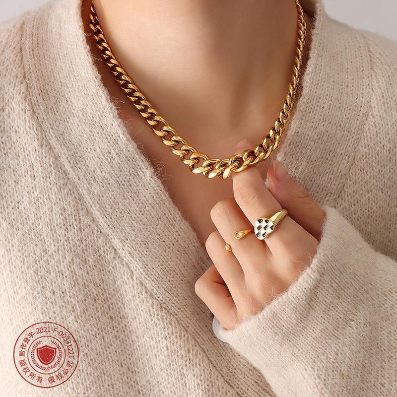 Hip-Hop Tide Exaggerated Personality Titanium Steel Cuban Chain, Plated 18K Real Gold Thick Chain Necklace Men'S And Women'S Jewelry