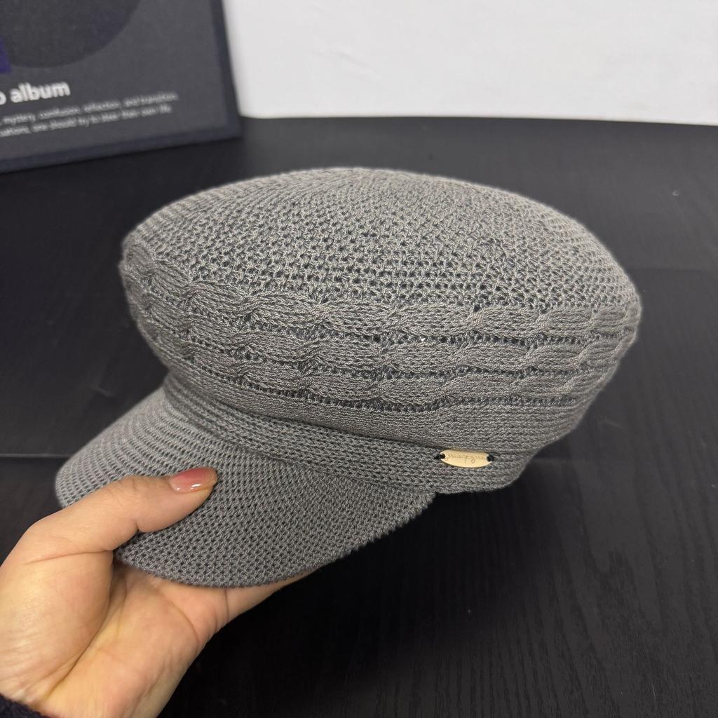 Retro old money wind metal standard flat top cap women's spring and summer new versatile face small fashion beret