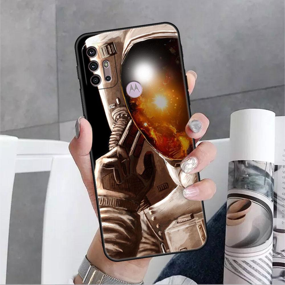 Космический чехол для телефона Astronaut для Motorola G30 G9 Play G82 G52 G60 G8 G9 Power G50 One Fusion Edge 30 20 Черные мягкие чехлы Moto G82