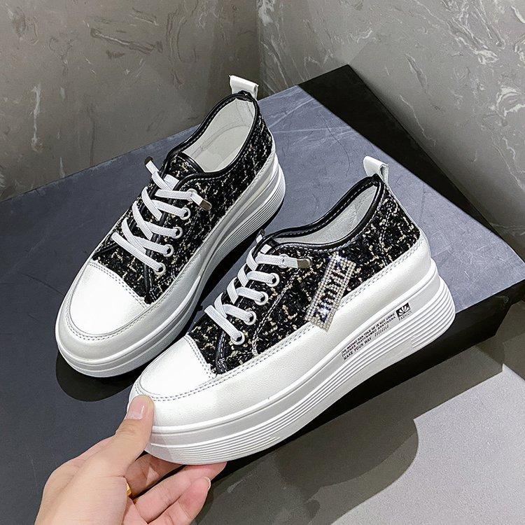 

Women s Sports Shoes with Round Toe Thick Sole Sponge Heel Breathable Comfortable Lace Up Versatile Skateboard Shoes 40 чёрный