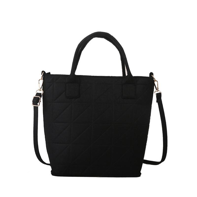 Fashionable Spring 2023 Womens Shoulder Bag Trendy Felt Bucket Bag With Inner Patch Pocket