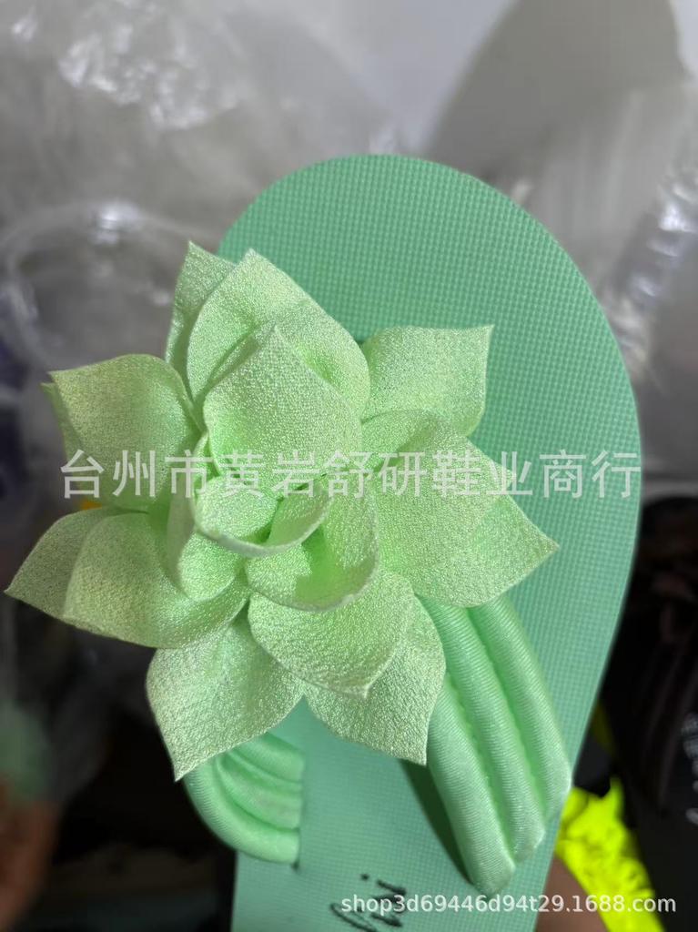 Size 46 flip-flops shoes women's large size flower flat-bottomed cool slippers summer new couple beach cool slippers