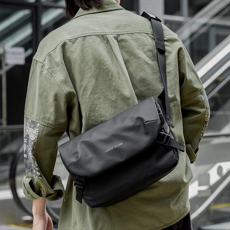 Men's Fashionable Crossbody Messenger Bag - Versatile Japanese Style for Casual or Student Use