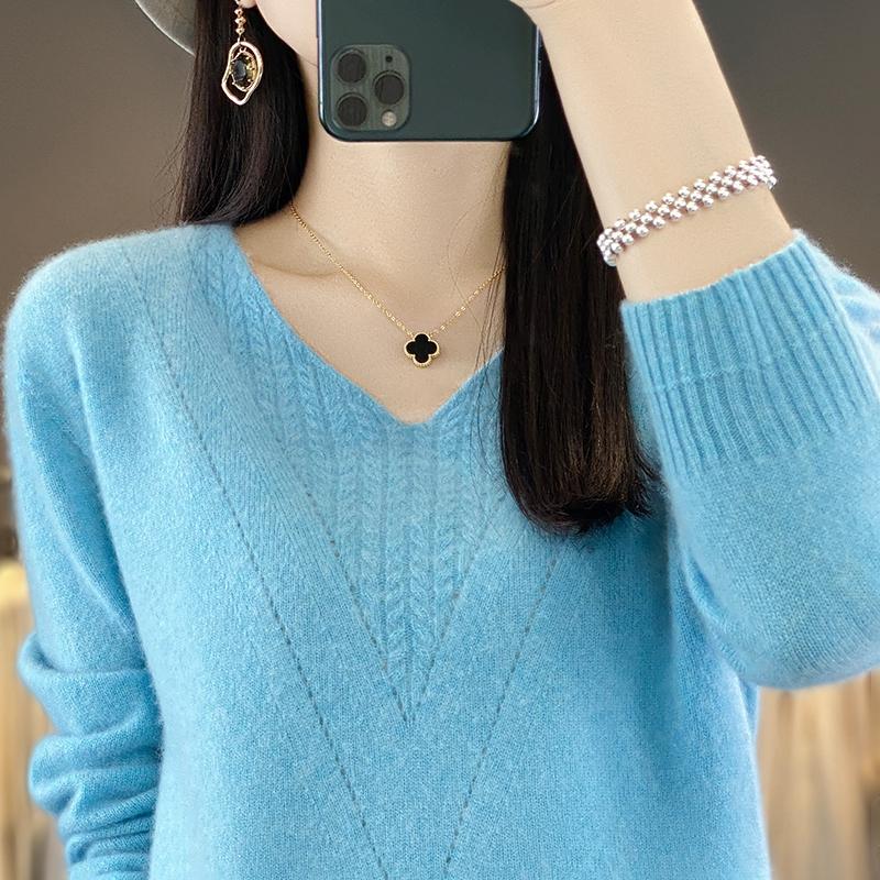 Dámský kašmírový svetr Qinghe kašmír 30% kašmír 70% vlna Dámský podzimní a zimní kašmírový svetr měkký a teplý