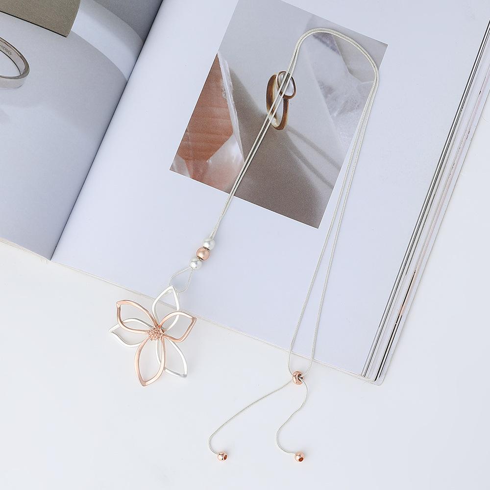 Simple And High-End Big Flower Fashion Women'S Jewelry Long Chain Necklace Pendant Sweater Chain