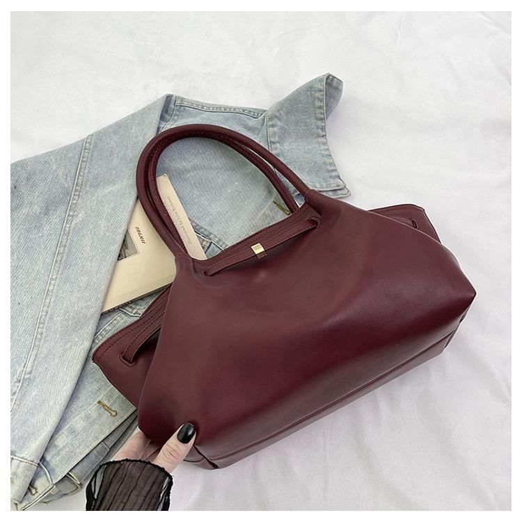 2025 Summer New Casual Simple Tote Bag Women Commute To Work Large Capacity Shoulder Bag Fashion Sense Armpit Bag