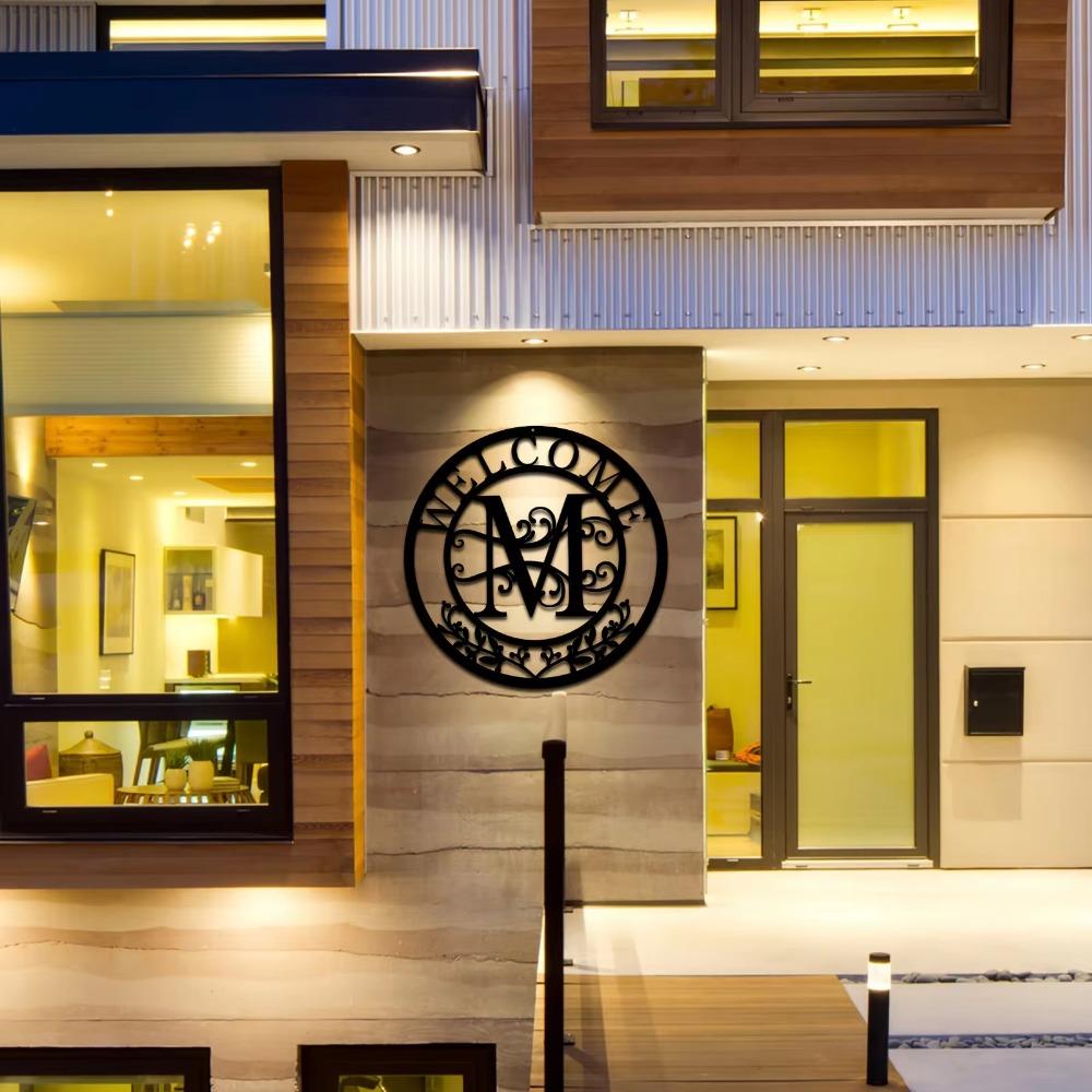 1pc Last Name Metal Sign Personalized Family Name Art Split Monogram Design Elegant Metal Wall Decor Ideal Birthday Gift