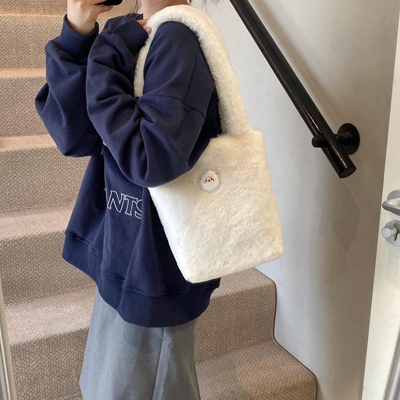 2025 Autumn and Winter New High-value Plush Bag Bucket Bag Large-capacity Portable Shoulder Bag Tote Bag Women's Fashion