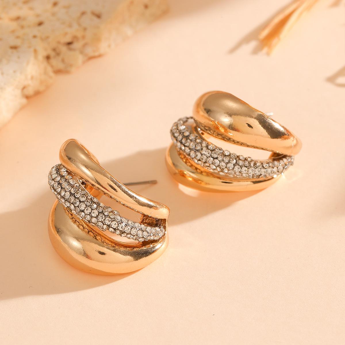 2026 Simple New Style Full Diamond Geometric Cutout Earrings, Unconventional Design, Symmetrical Left and Right Ear Jewelry