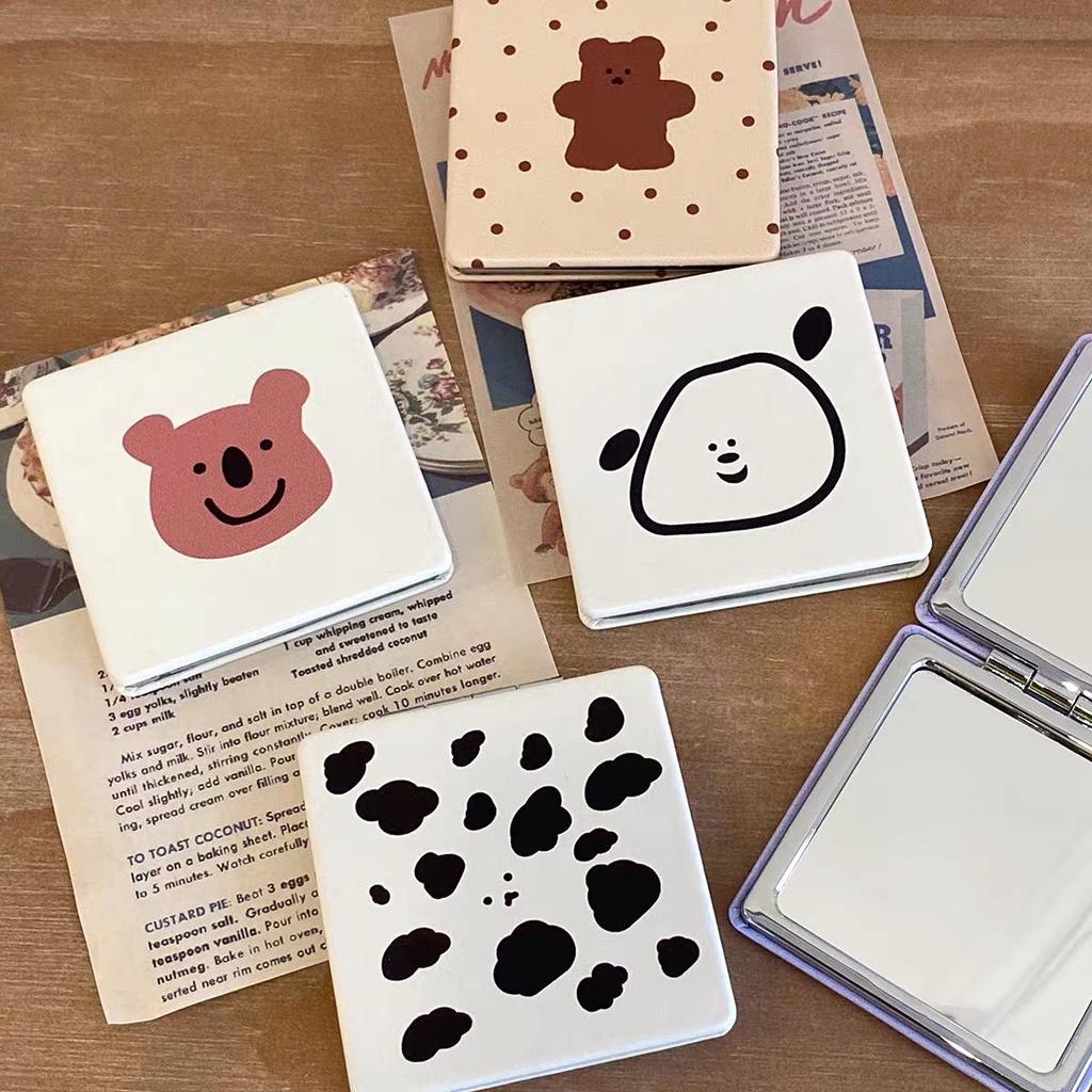 Portable Folding Little Bear Makeup Mirror for Desk—Stylish and Compact for Students