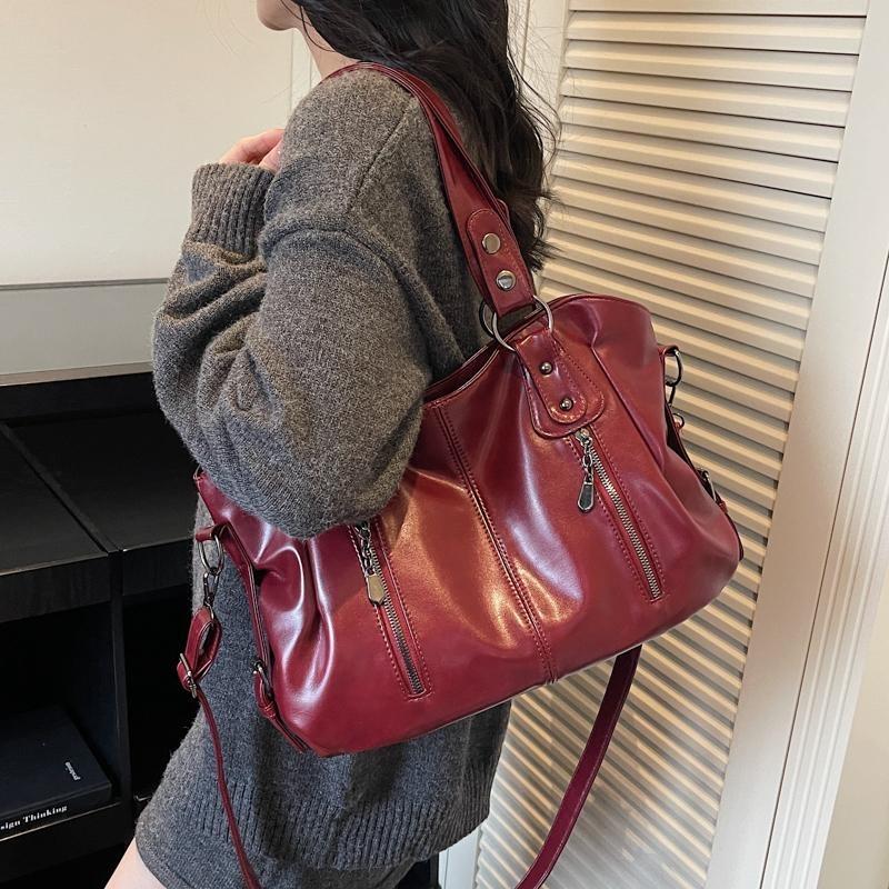 Fashion Leather Shoulder Bag for Women Multi Compartment Square Bag Retro Crossbody Bag Perfect for Shopping Daily Life and Weekend Outings