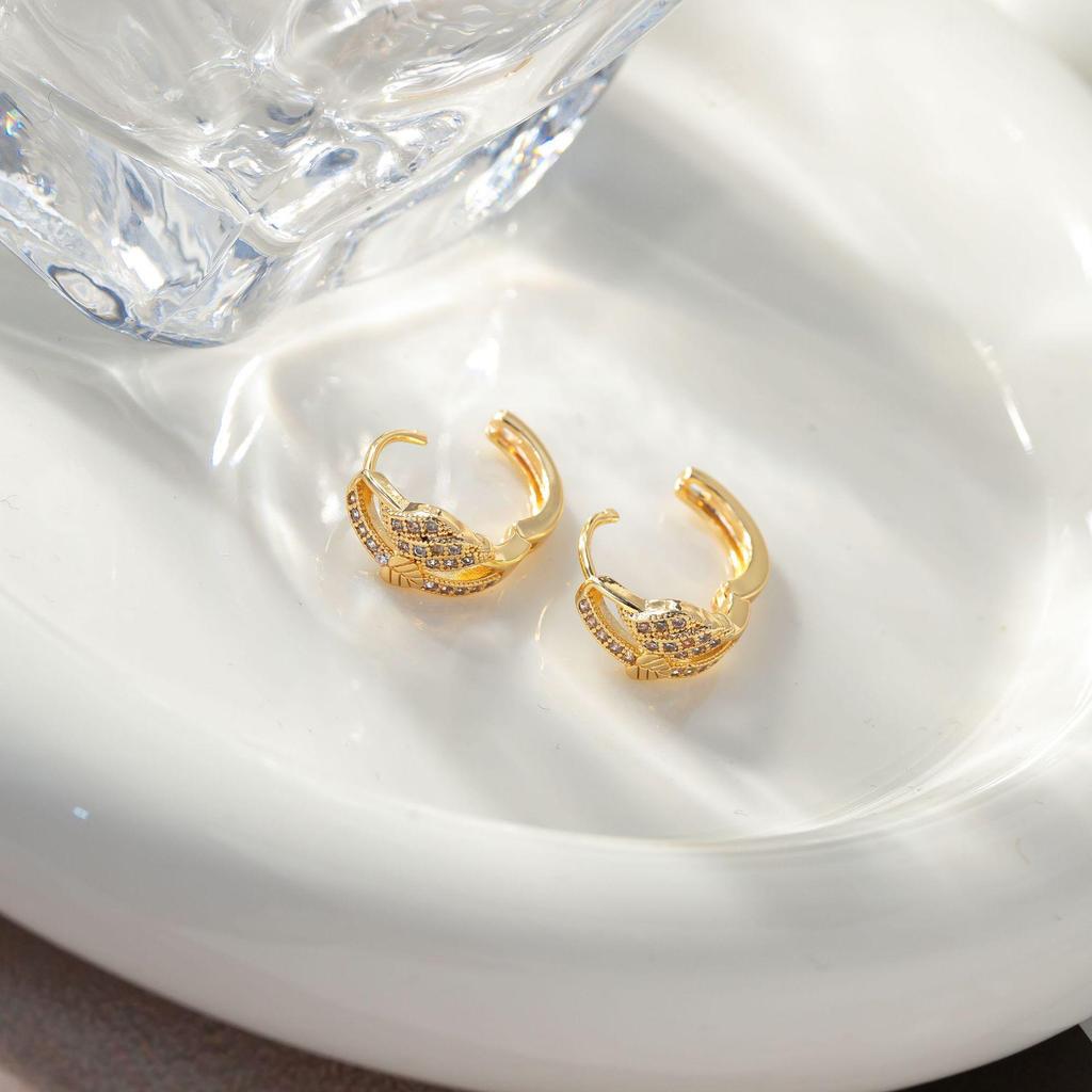 Gold-Plated Leaf Ear Cuff Earrings with Micro-Inlaid Zirconia Stones