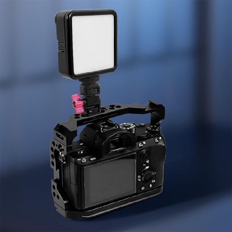 Monitors Holder Mount Swivels Tilt Monitors Clamp with Cold Shoe Locating Pin 1/4inch Hole for Camera Flash Light